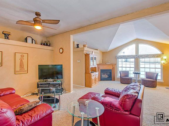 3rd image of 40540 Anchor Way