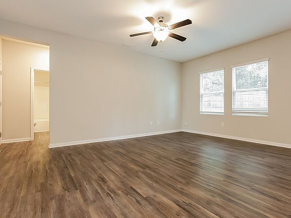 4th image of 4261 Kendrick Cir