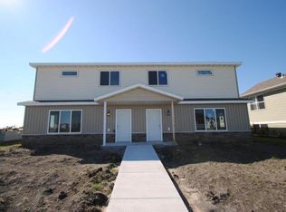 4439 13th St S, Moorhead, MN 56560