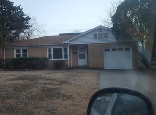 8327 E Gilbert St, Wichita, KS 67207