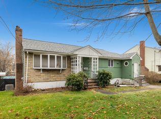 47 School St, Saugus, MA 01906