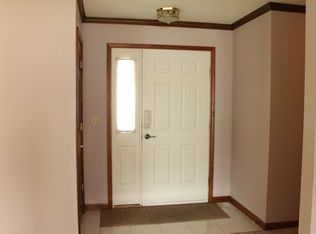 2300 Flaxen Mill Ct, Springfield, IL 62704