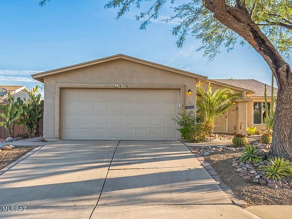 2nd image of 10153 E Calle Del Este