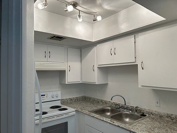 488E415D-423F-4683-81FF-C4905F00F38C_12272022