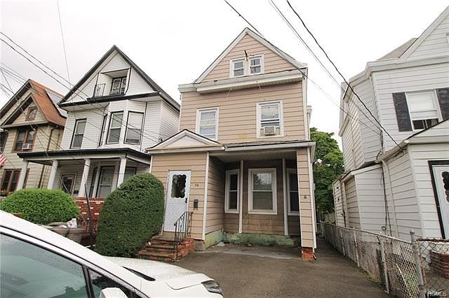 1st image of 23 Vernon Pl