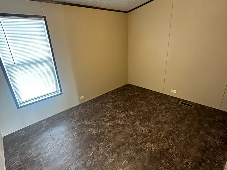 2516 Dana Cir — Photo 9