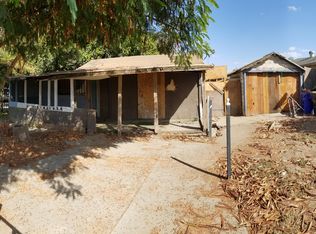 330 N Farmersville Blvd, Farmersville, CA 93223