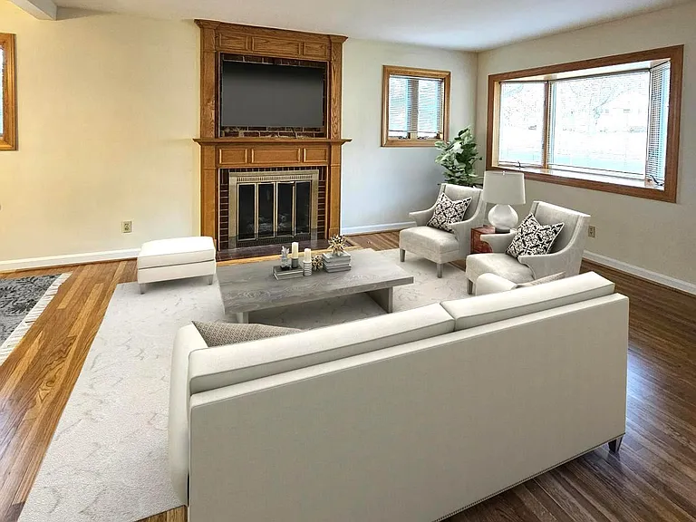 7429 Carol Ln — Photo 3