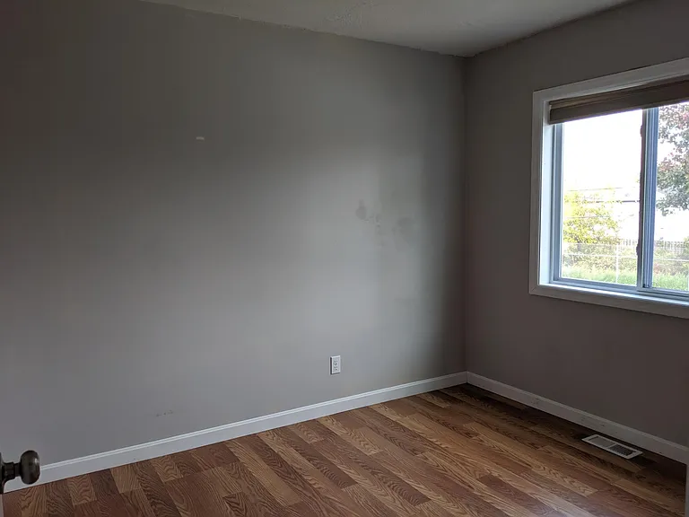 134 Kearney Ave — Photo 16