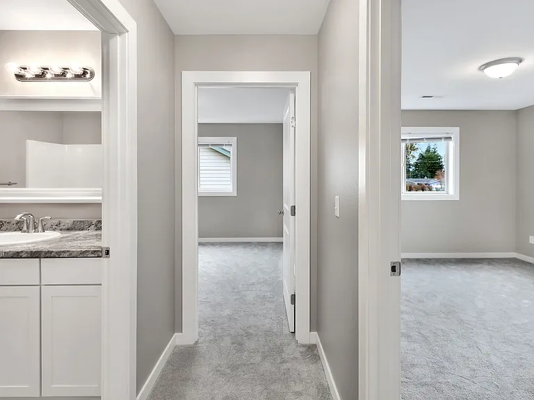 521 Main Pl — Photo 17