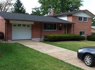 929 Bermuda Dr, Saint Louis, MO