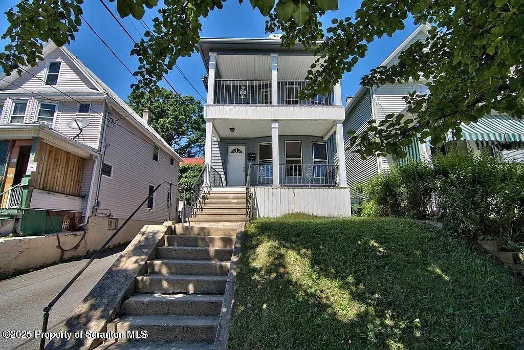 1 bed, 1.0 bath, 800 sqft, $1,150 — Photo 3