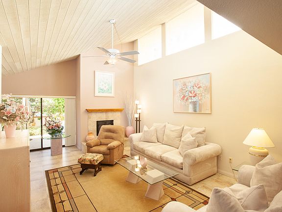 3rd image of 255 Avenida Granada Unit 611