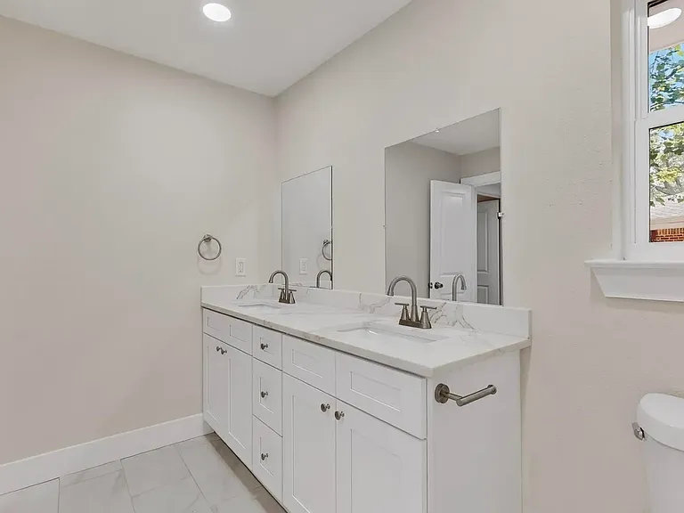 5315 Everglade Rd — Photo 6