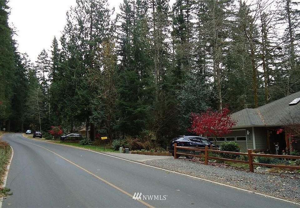 1st image of 34 Morning Glory Dr