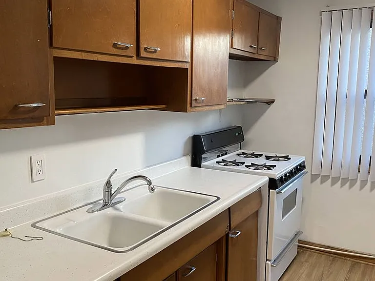 2700 Humboldt Ave S — Photo 21