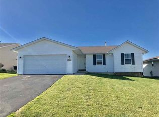3027 Merseyshire Ln, Machesney Park, IL 61115