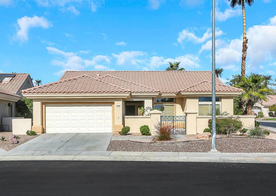 1st image of 78738 Aguave Dr