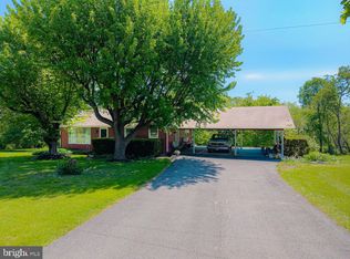568 Paradise Hill Dr, Everett, PA 15537