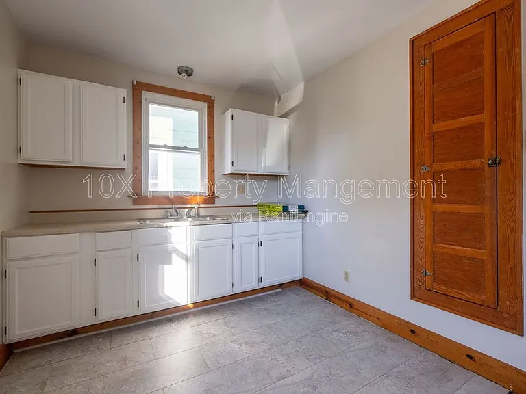 2743 Steele Ave — Photo 11