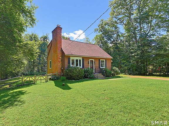 3rd image of 220 Windham Road