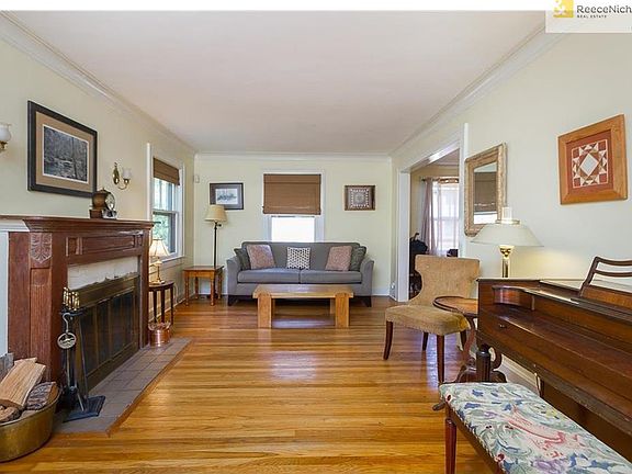 Large living room.