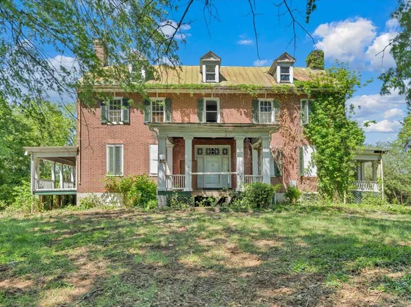 320 Huntington Blvd NE, Roanoke, VA 24012