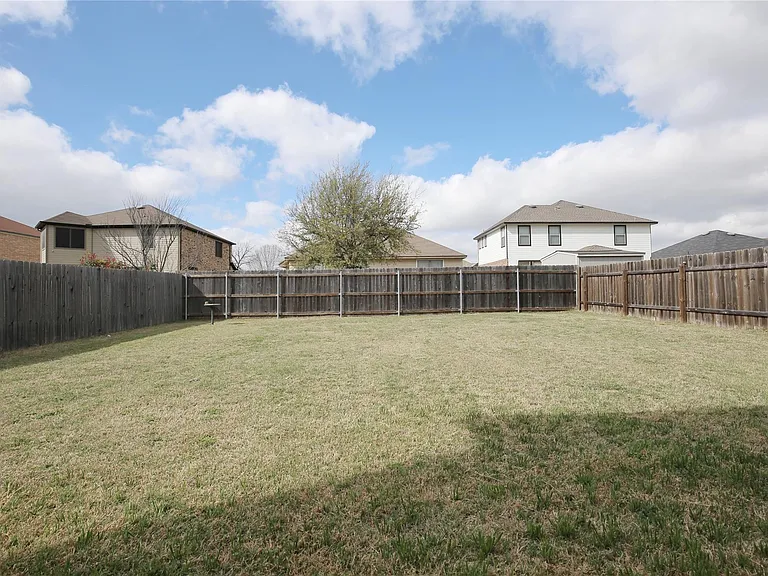 213 Rim Rock Dr — Photo 19