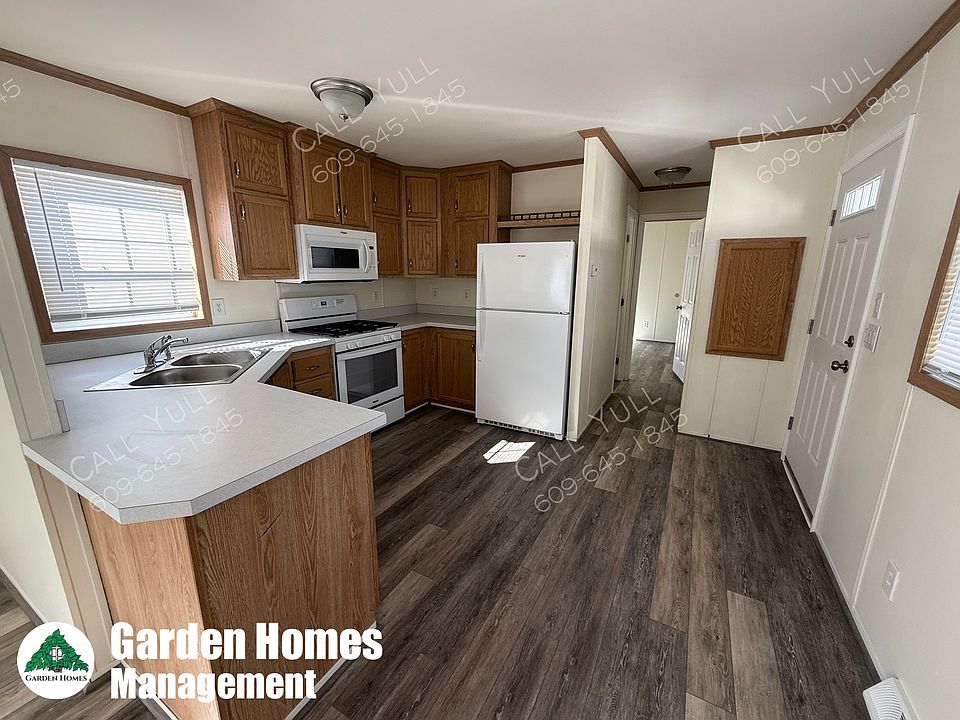1st image of 703 Pineview Ave