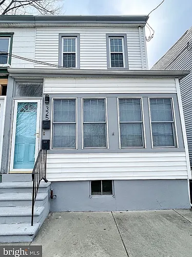 325 N Burlington St #2 Photo 1