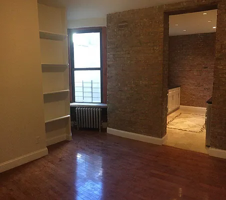 Rented by Bohemia Realty Group | media 10