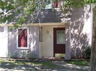 105 Golfing Green Dr, Ocean Springs, MS 39564