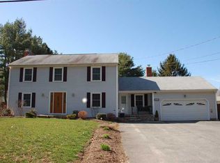 14 Swan Rd, Smithfield, RI 02917