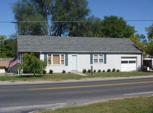 203 E Washington St, Tonganoxie, KS 66086