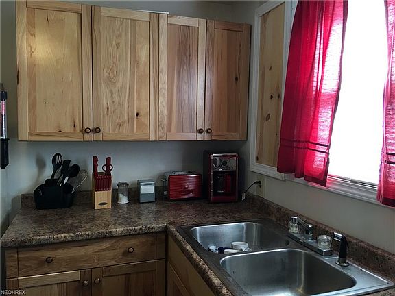 5th image of 5818 Mahoning Ave