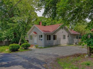 33 Brookhaven Dr, Sound Beach, NY 11789