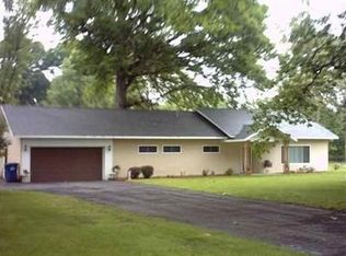 102 Gardendale Rd, Terre Haute, IN 47803