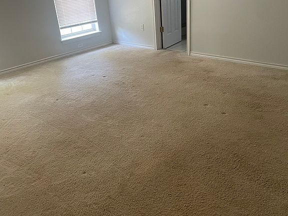 4th image of 3950 Ridgway Rd
