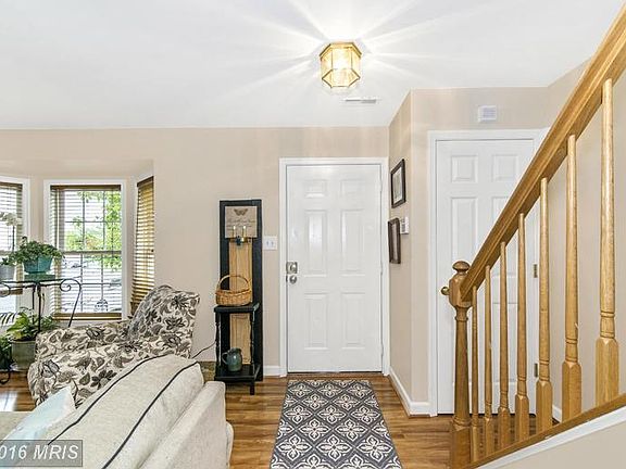 3rd image of 312 Moser Cir