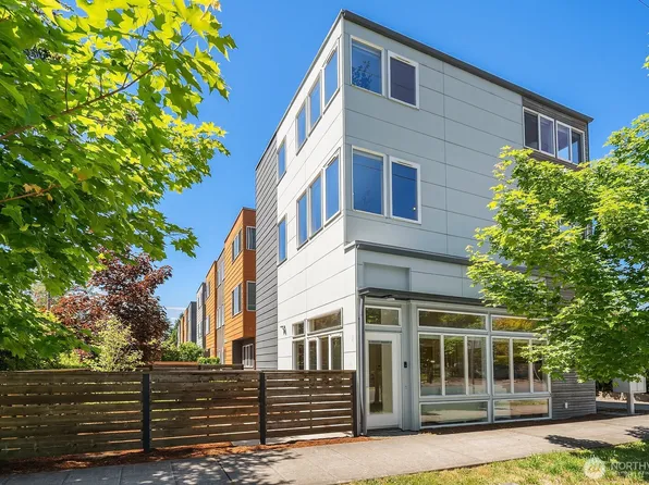 13329 1st Avenue NE, Seattle, WA 98125