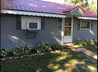 636 Scenic Dr W, Sidney, ME 04330