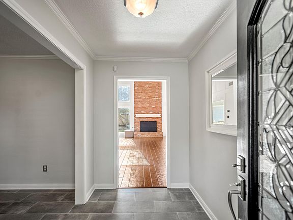 4th image of 9507 Godstone Ln