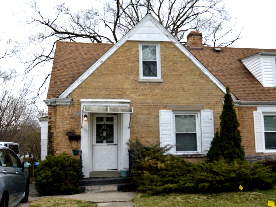 1st image of 1827 Linden St