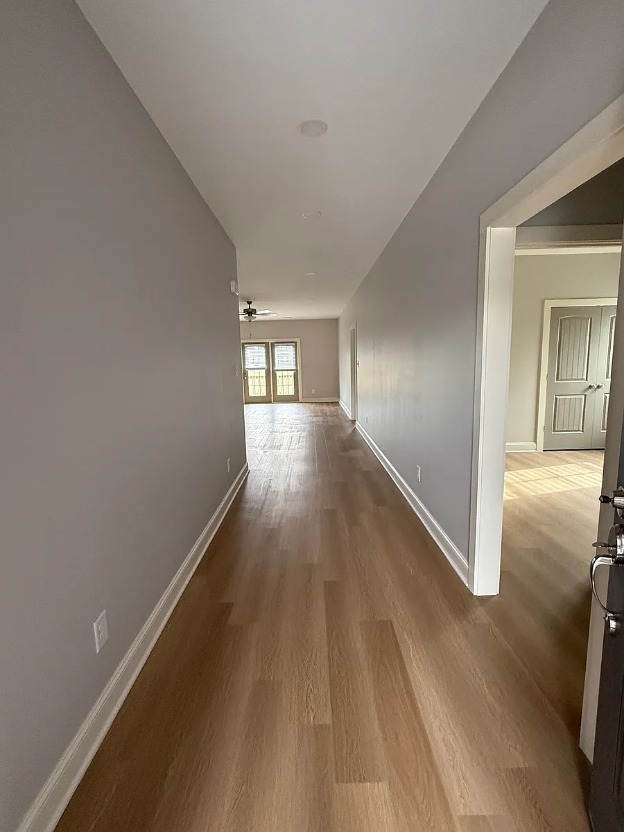 Building Photo - 934 S Charles Seivers Blvd