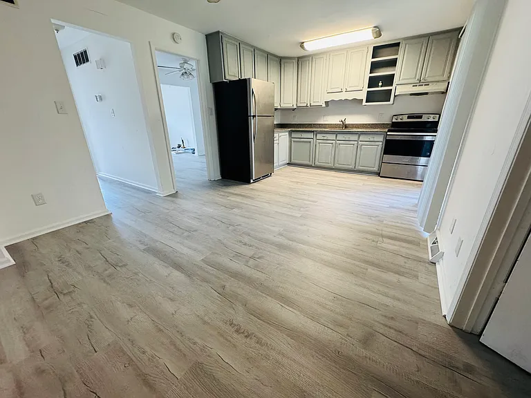 21 Forest Creek Dr — Photo 1