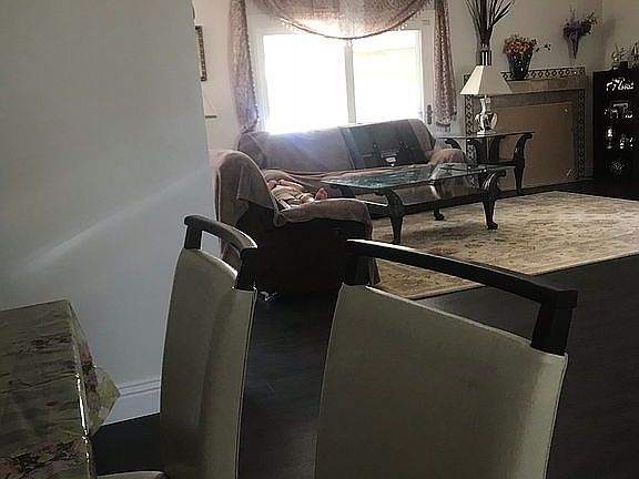 4th image of 8033 Capistrano Ave