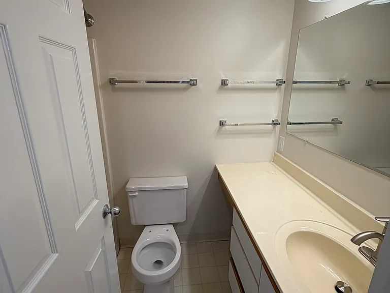4 Hartwell Ct #6 — Photo 16
