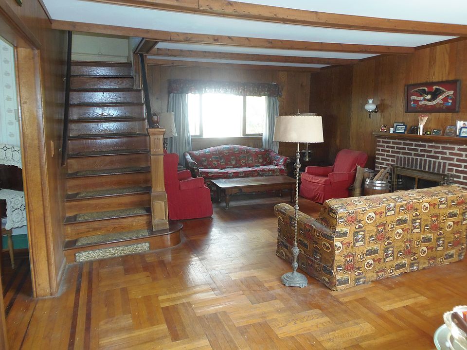 2nd image of 4008 170th St