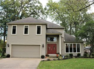 706 S Oakhurst Ct, Huron, OH 44839