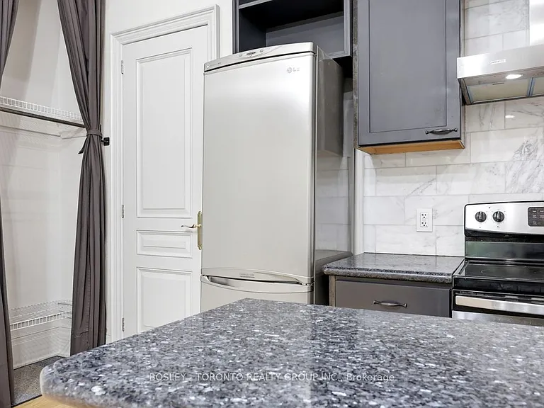 21 Lansdowne Ave #1 — Photo 13